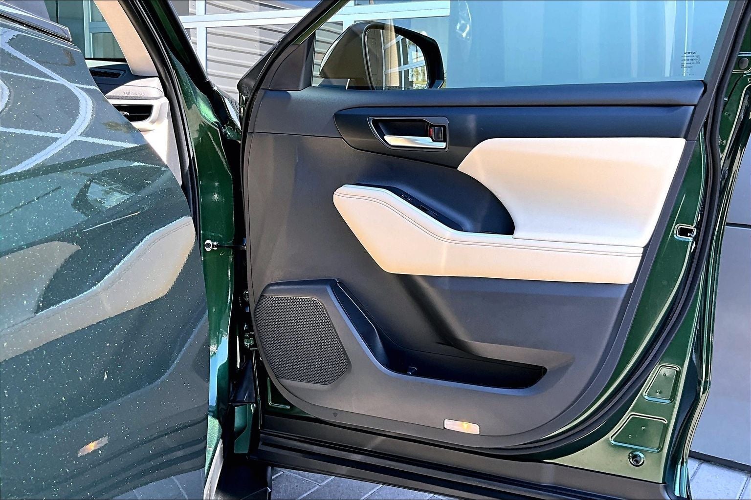 2025 Toyota Highlander Hybrid XLE