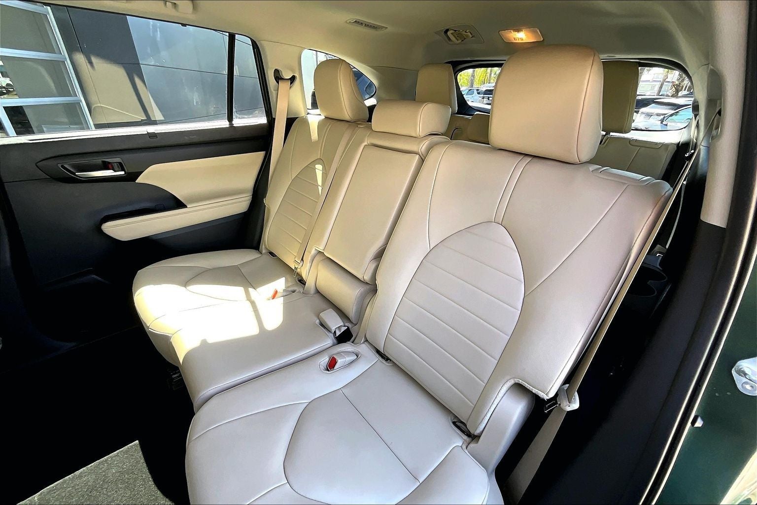 2025 Toyota Highlander Hybrid XLE