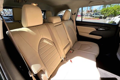 2025 Toyota Highlander Hybrid XLE