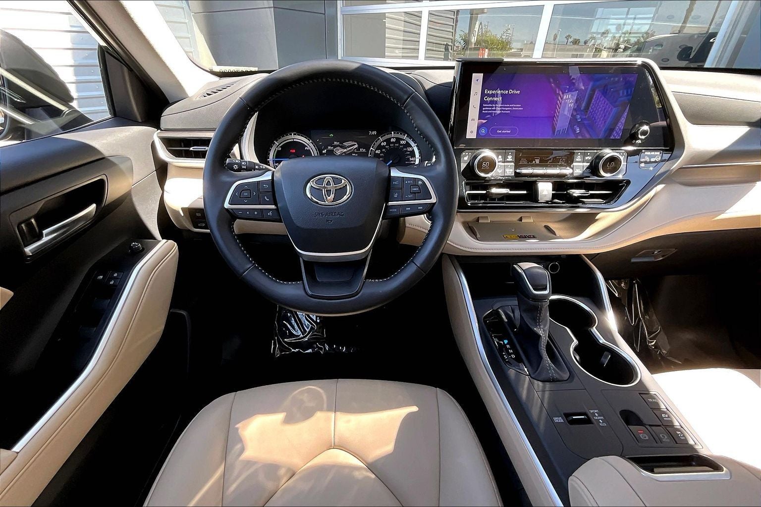 2025 Toyota Highlander Hybrid XLE