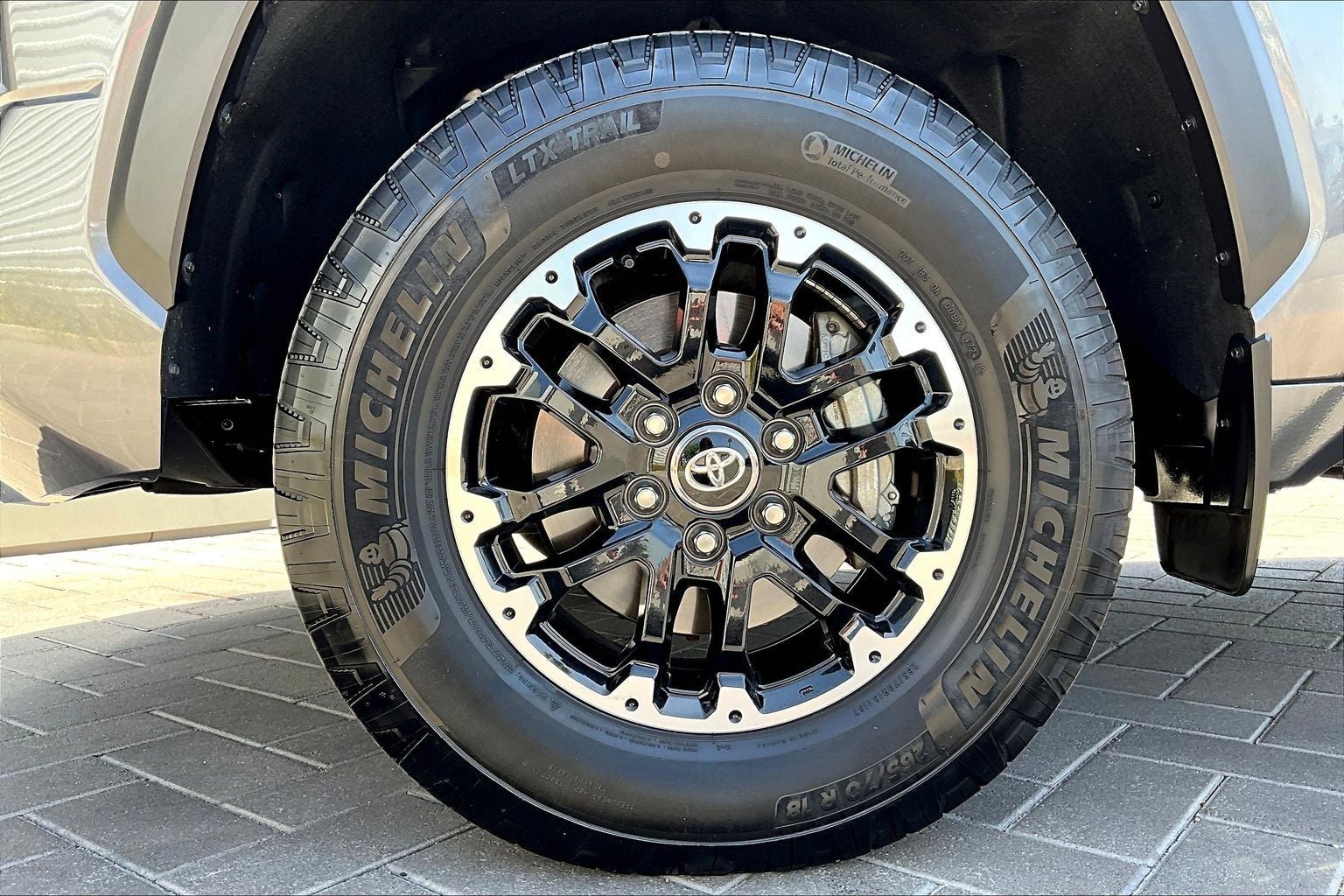 2025 Toyota Tundra SR5 TRD SPORT