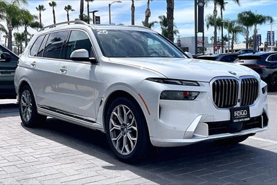 2025 BMW X7 xDrive40i