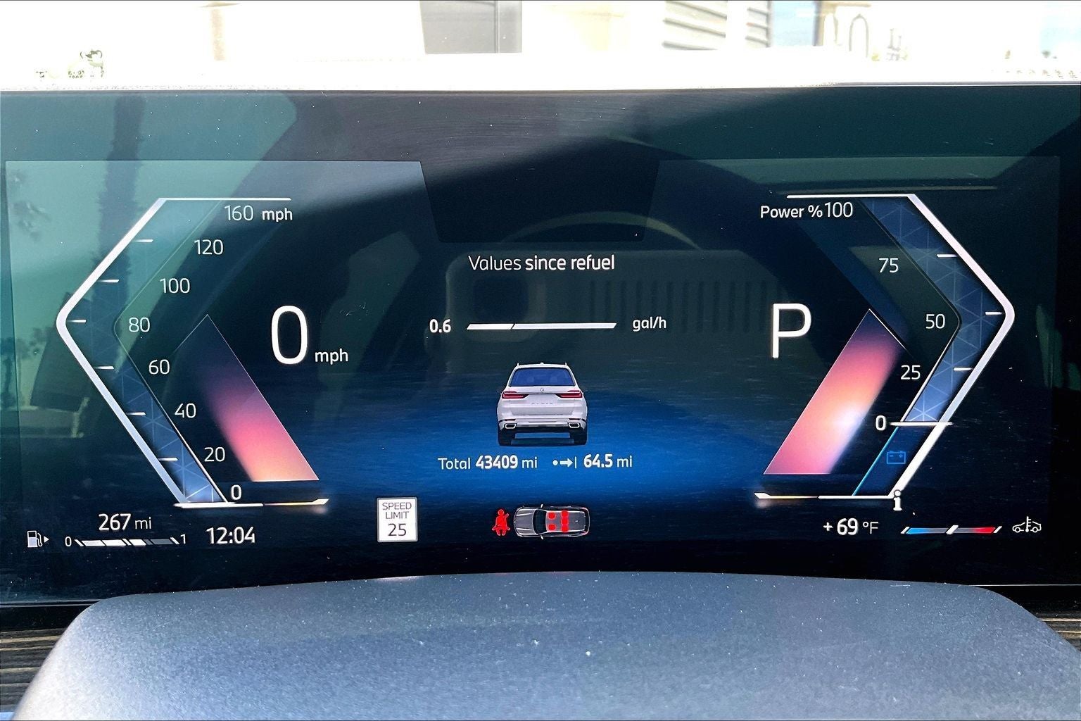 2025 BMW X7 xDrive40i