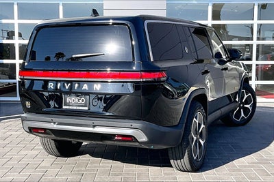 2024 Rivian R1S Adventure