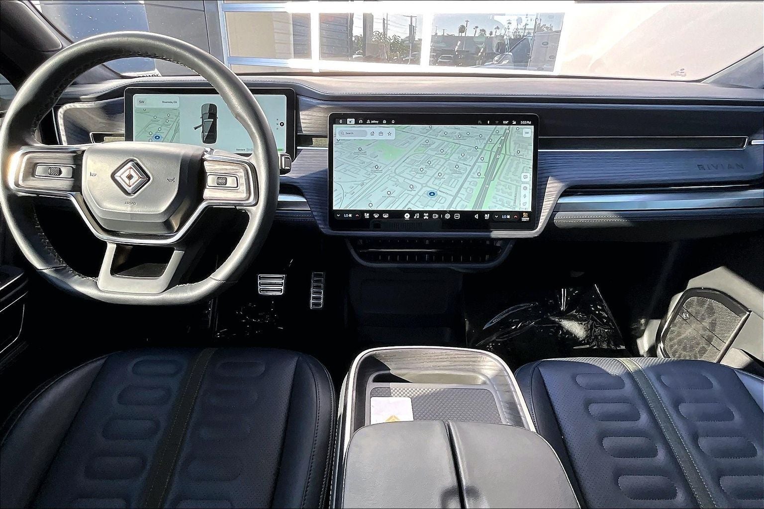2024 Rivian R1S Adventure