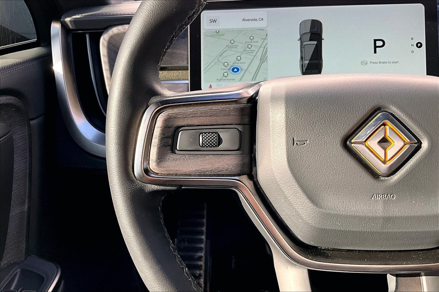 2024 Rivian R1S Adventure