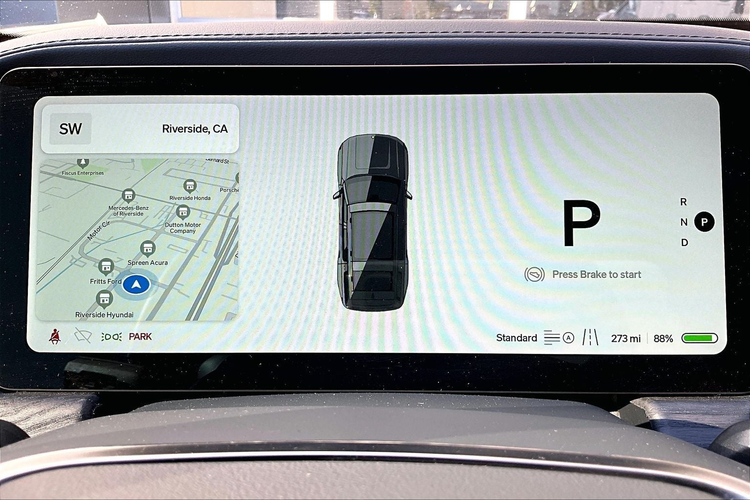 2024 Rivian R1S Adventure