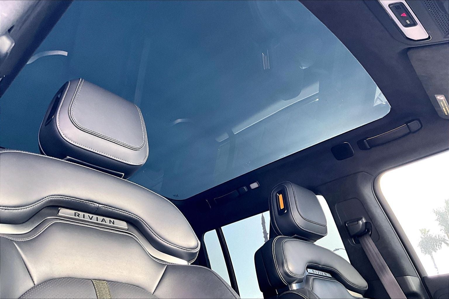 2024 Rivian R1S Adventure