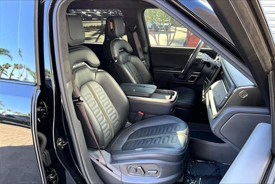 2024 Rivian R1S Adventure