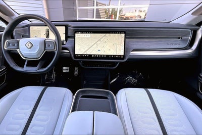 2024 Rivian R1S Adventure