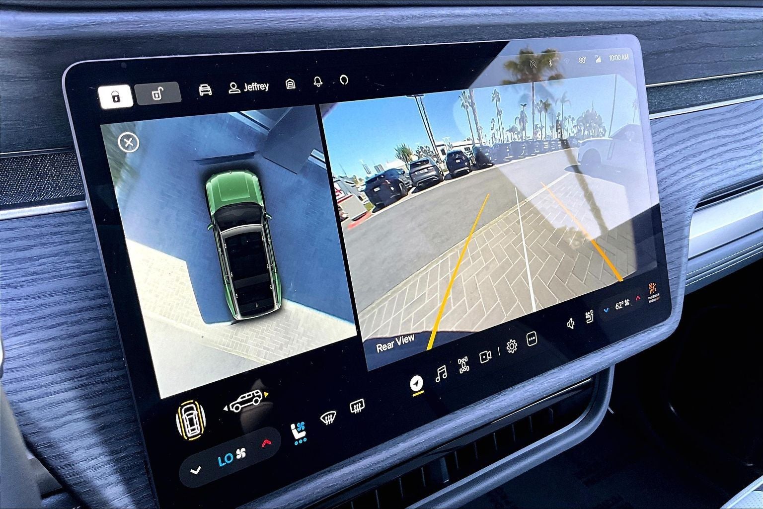 2024 Rivian R1S Adventure