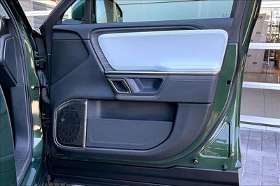 2024 Rivian R1S Adventure