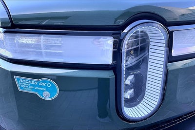 2024 Rivian R1S Adventure