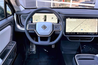 2024 Rivian R1S Adventure