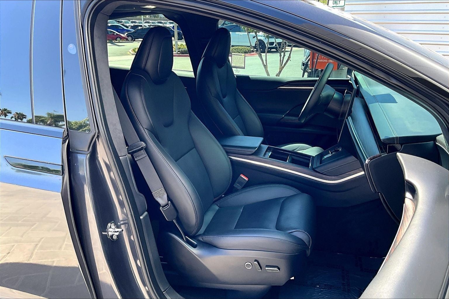 2024 Tesla Model X Base