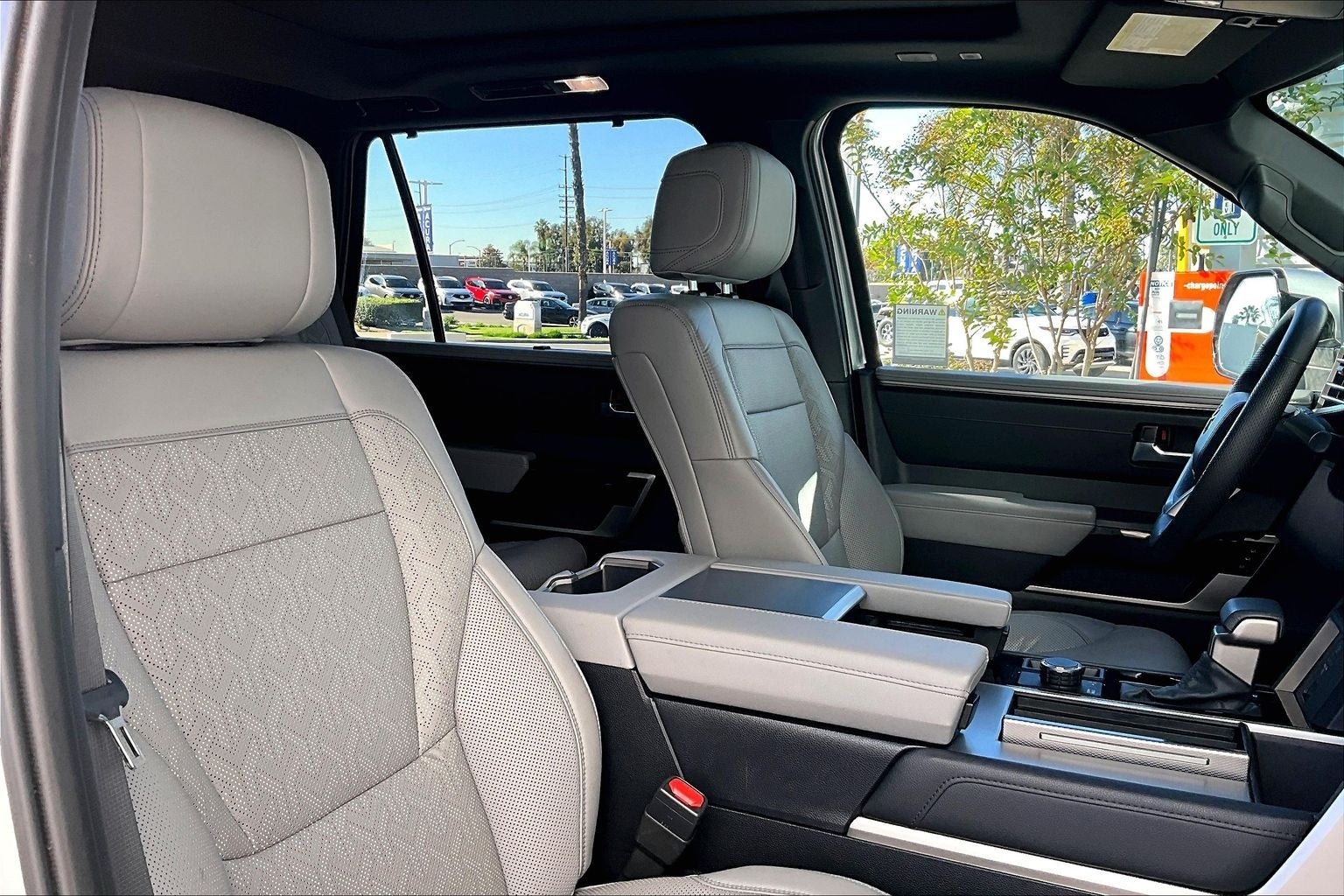 2025 Toyota Sequoia SR5