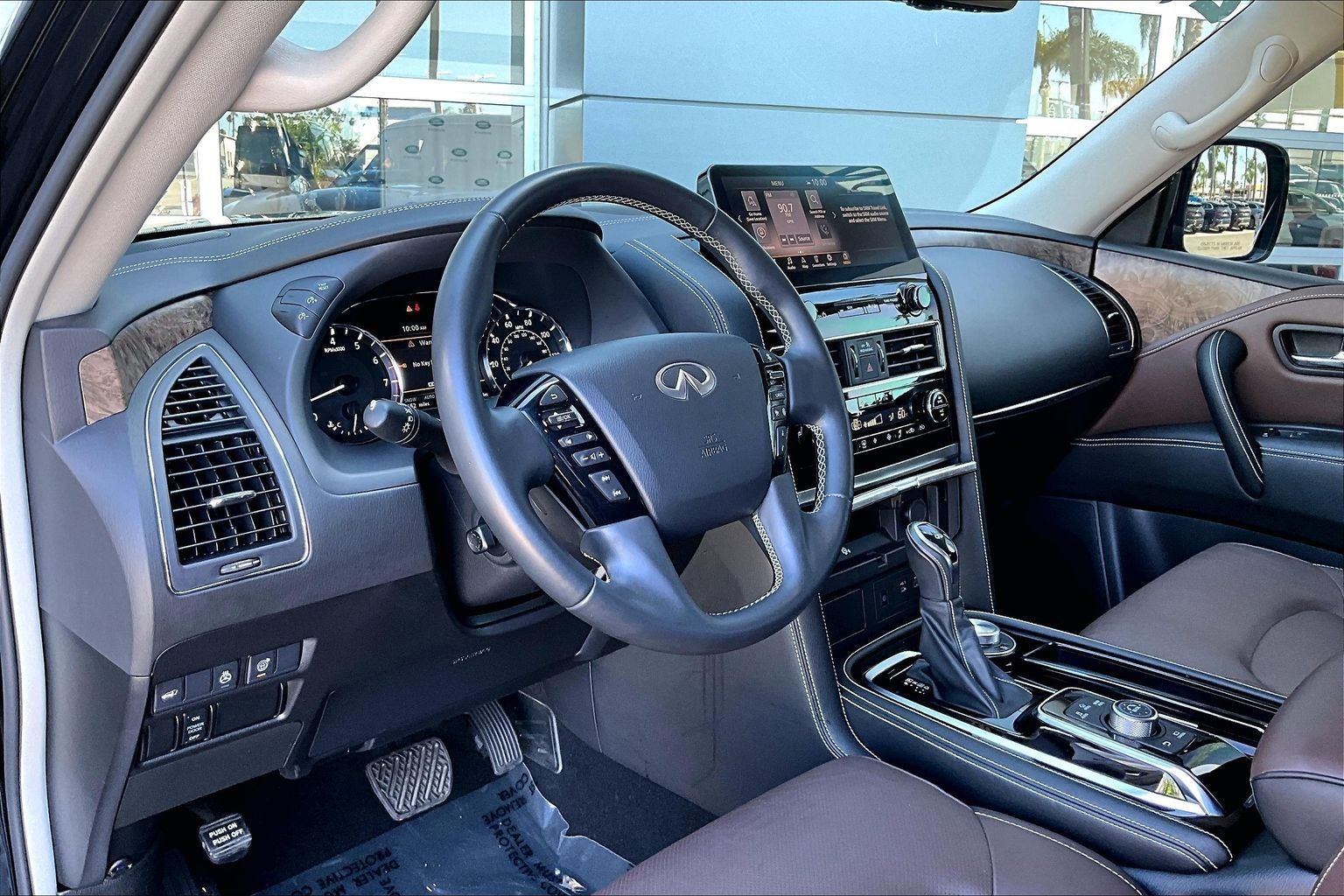 2024 INFINITI QX80 Premium Select