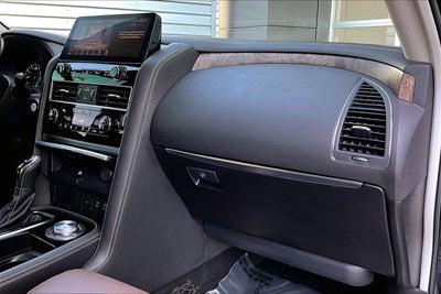 2024 INFINITI QX80 Premium Select