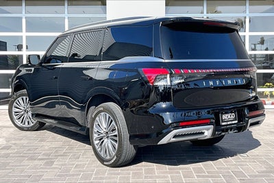 2025 INFINITI QX80 LUXE