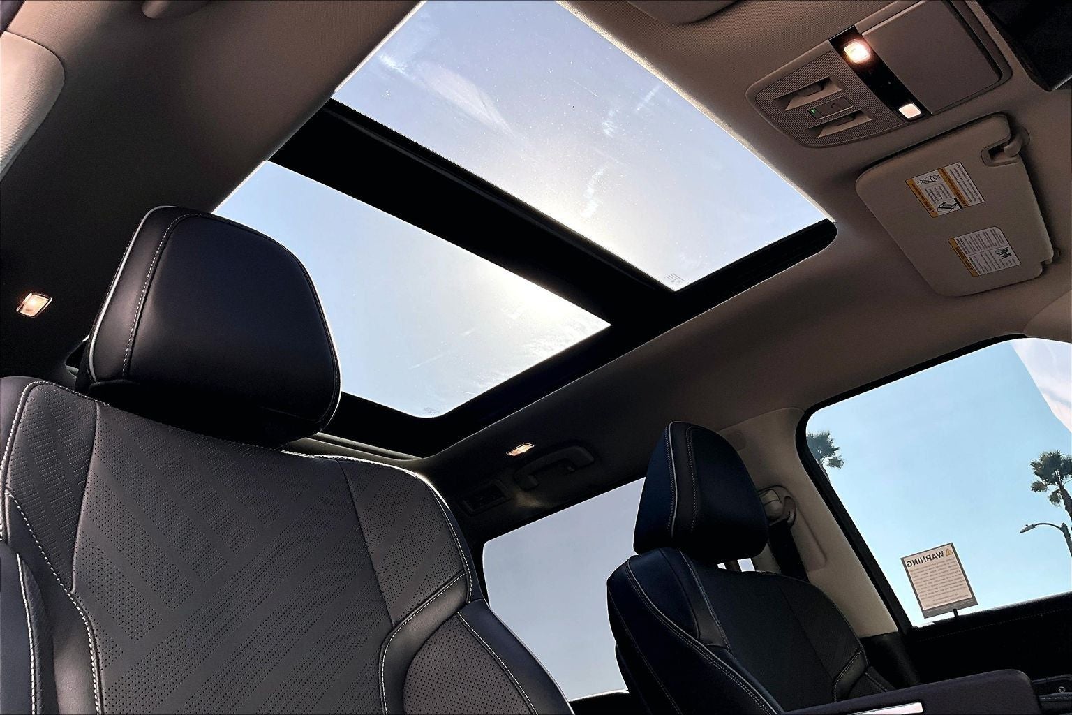 2025 INFINITI QX80 LUXE