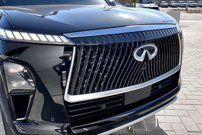 2025 INFINITI QX80 LUXE