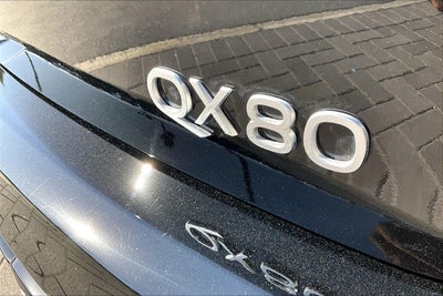 2025 INFINITI QX80 LUXE