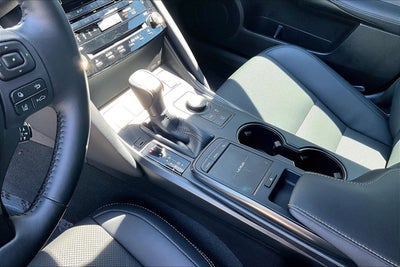 2025 Lexus IS 300