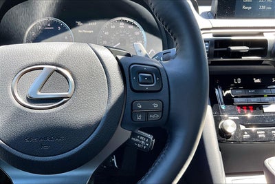 2025 Lexus IS 300