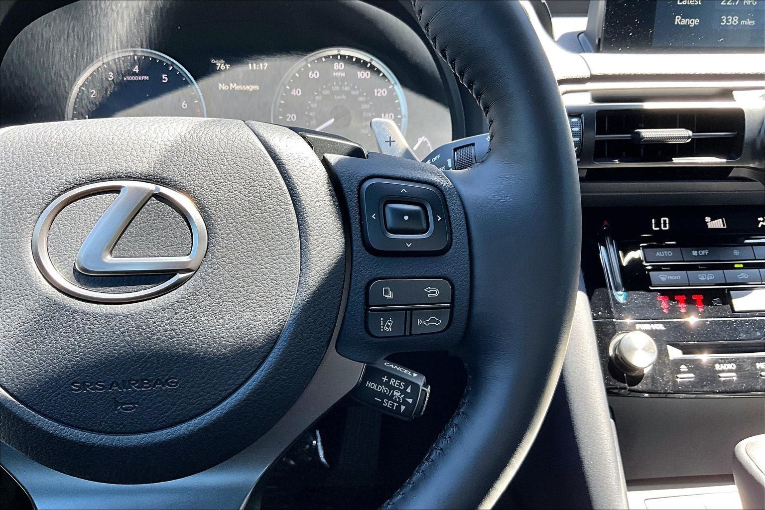 2025 Lexus IS 300