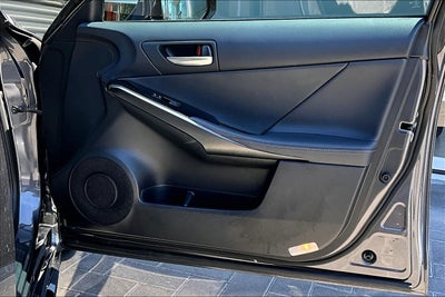 2025 Lexus IS 300