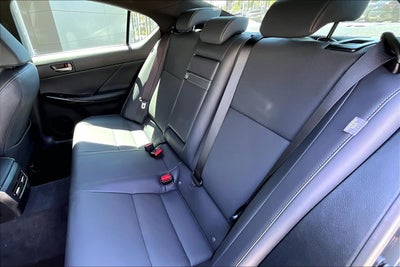 2025 Lexus IS 300