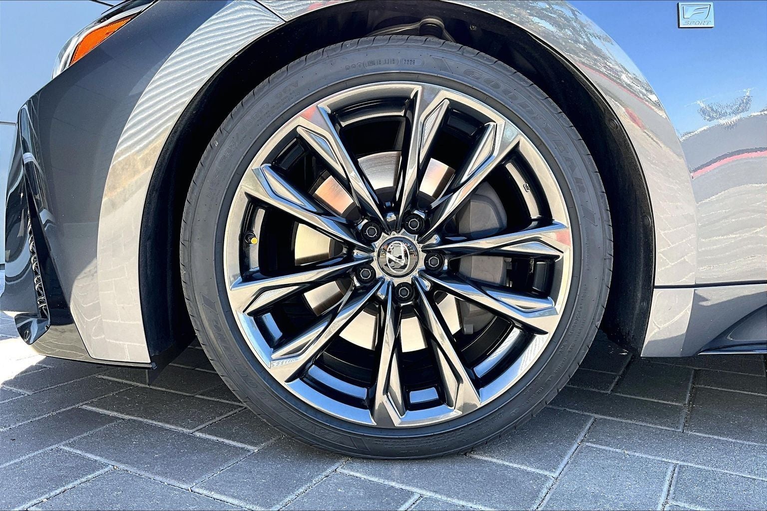 2025 Lexus IS 300