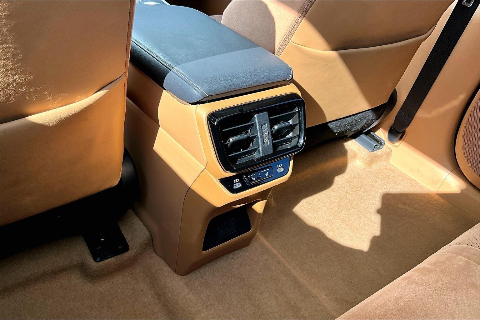 2025 Lexus RZ 300e Luxury