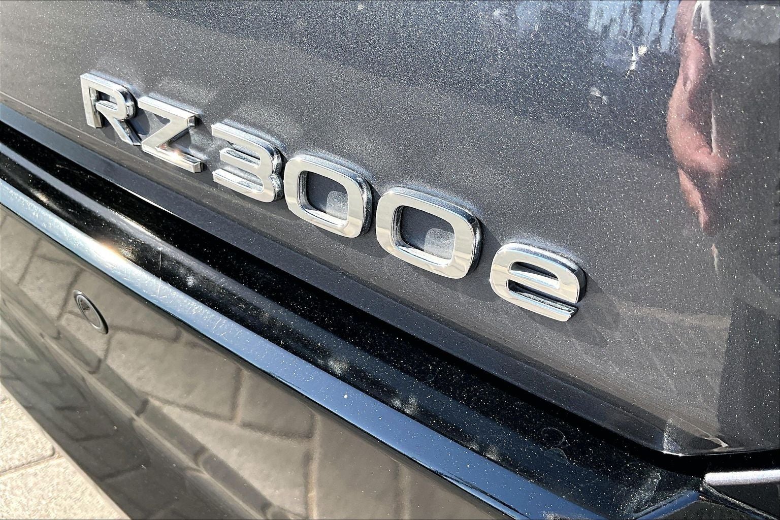 2025 Lexus RZ 300e Luxury