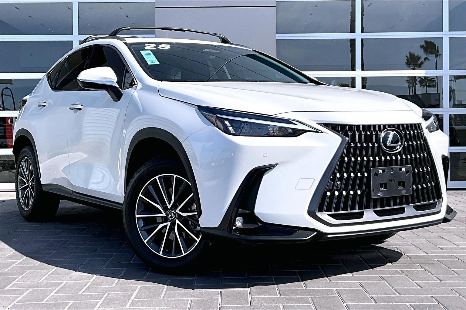 2025 Lexus NX 350h Premium