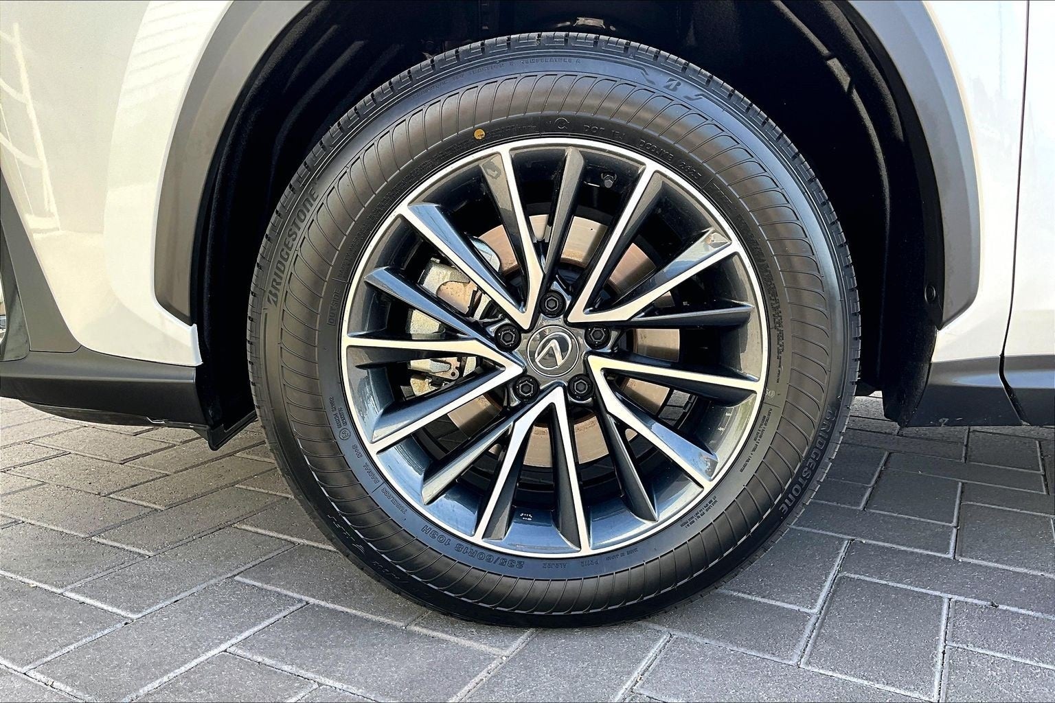 2025 Lexus NX 350h Premium