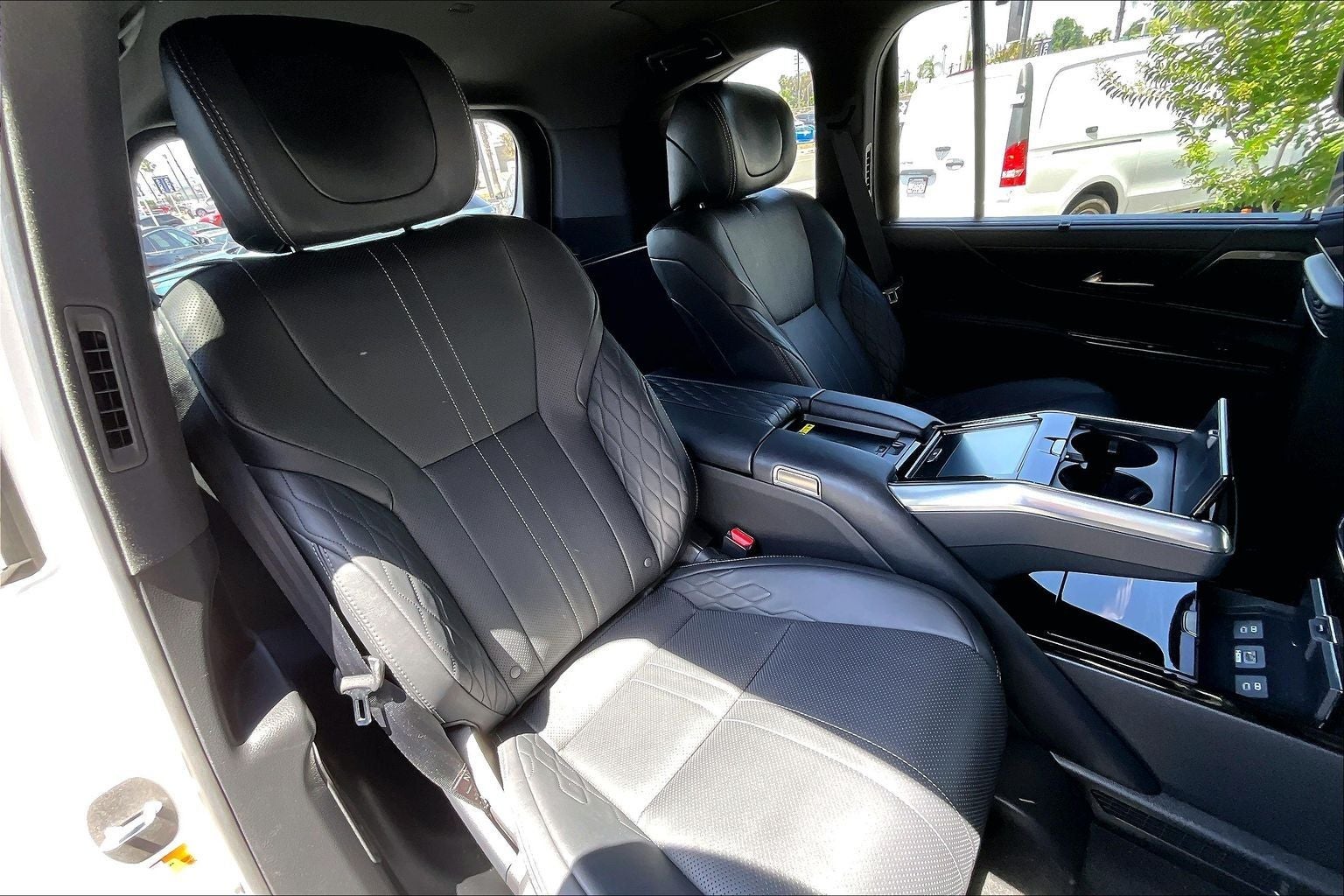 2022 Lexus LX 600 Ultra Luxury