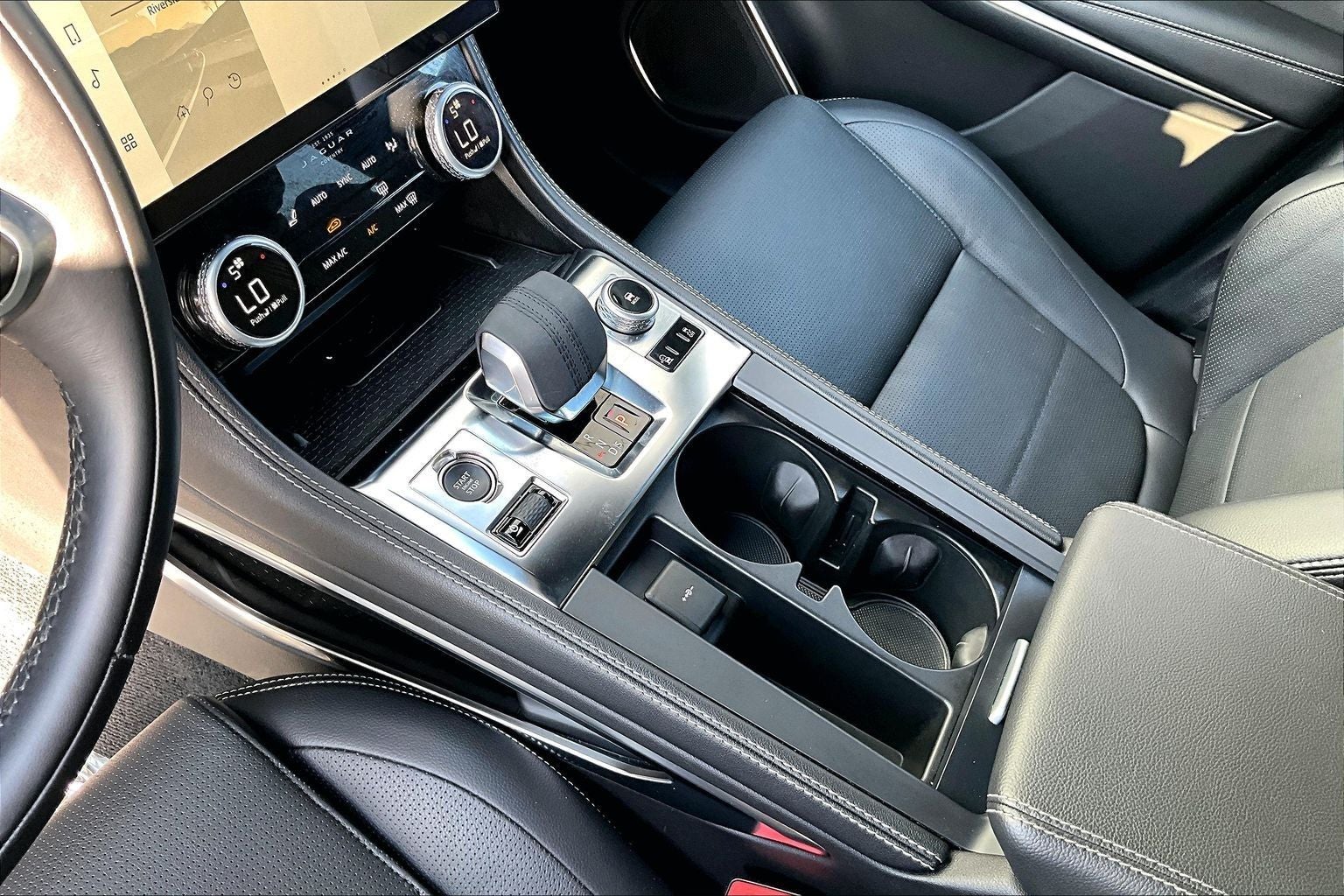 2025 Jaguar F-PACE P250 R-Dynamic S