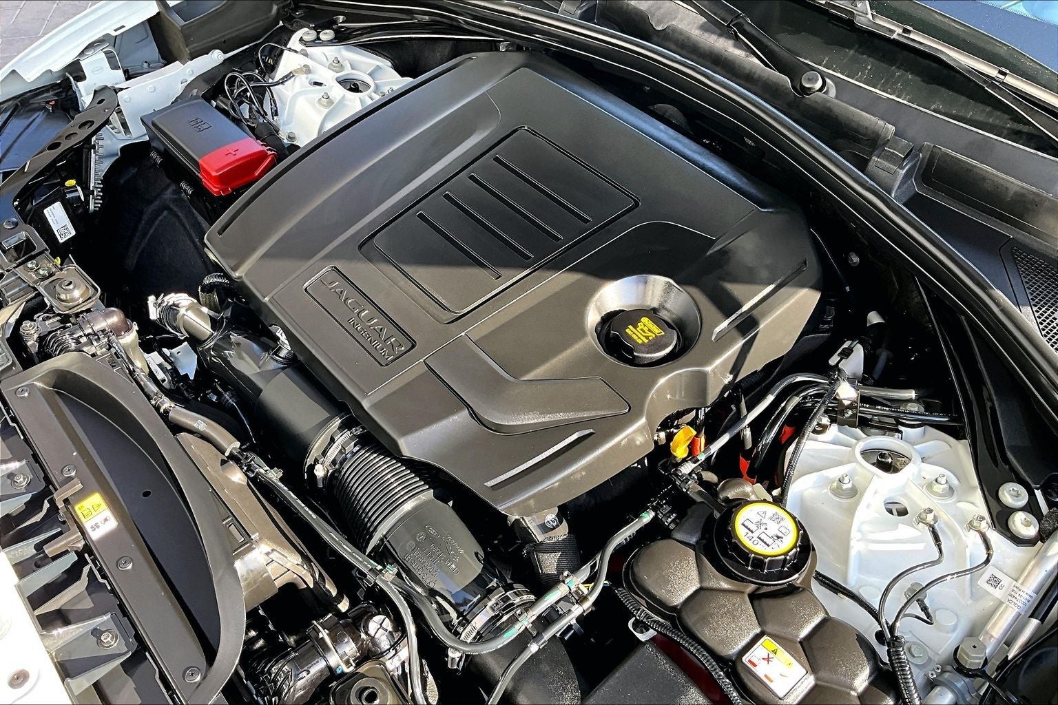 2025 Jaguar F-PACE P250 R-Dynamic S