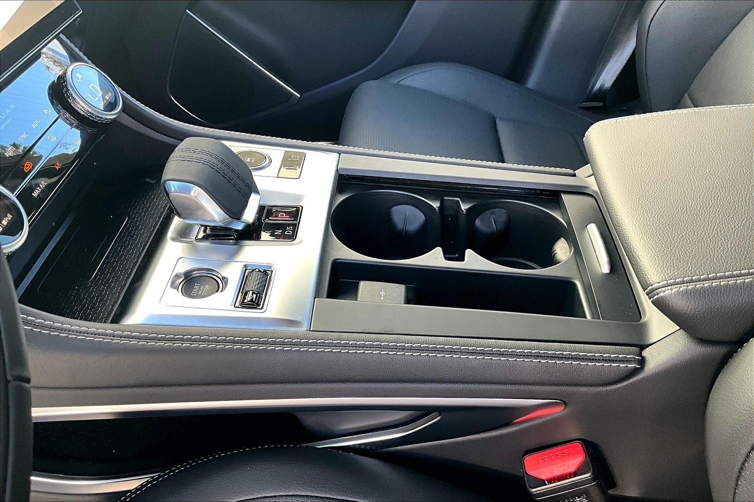 2026 Jaguar F-PACE P250 R-Dynamic S