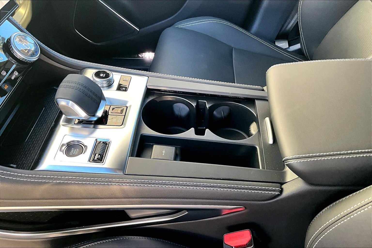 2026 Jaguar F-PACE P250 R-Dynamic S