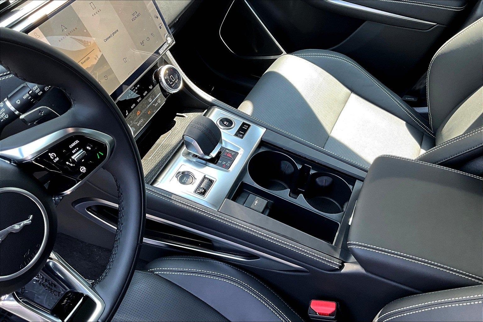 2026 Jaguar F-PACE P250 R-Dynamic S