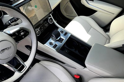 2026 Jaguar F-PACE P250 R-Dynamic S