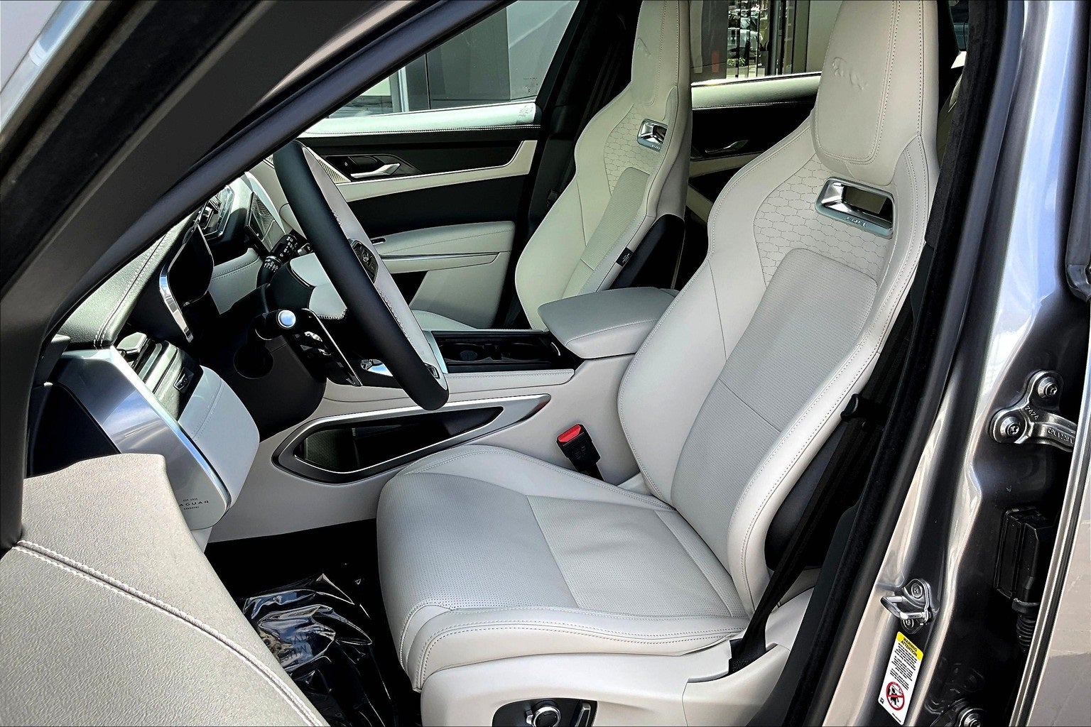 2026 Jaguar F-PACE P250 R-Dynamic S