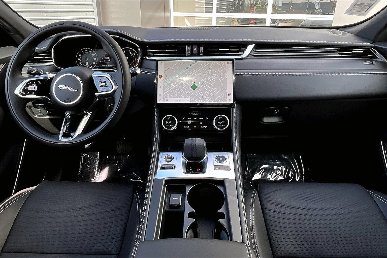 2025 Jaguar F-PACE P250 R-Dynamic S