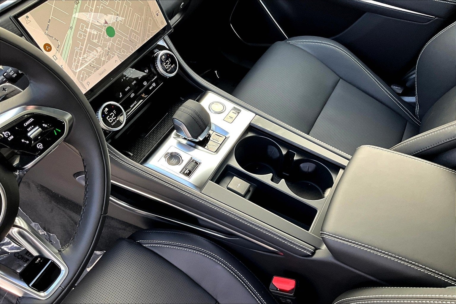 2025 Jaguar F-PACE P250 R-Dynamic S