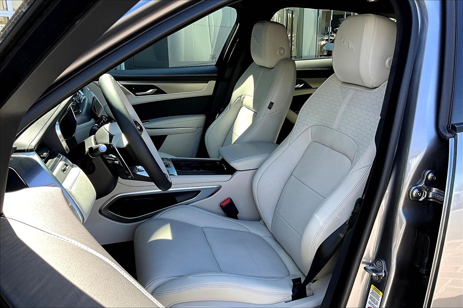 2026 Jaguar F-PACE P250 R-Dynamic S