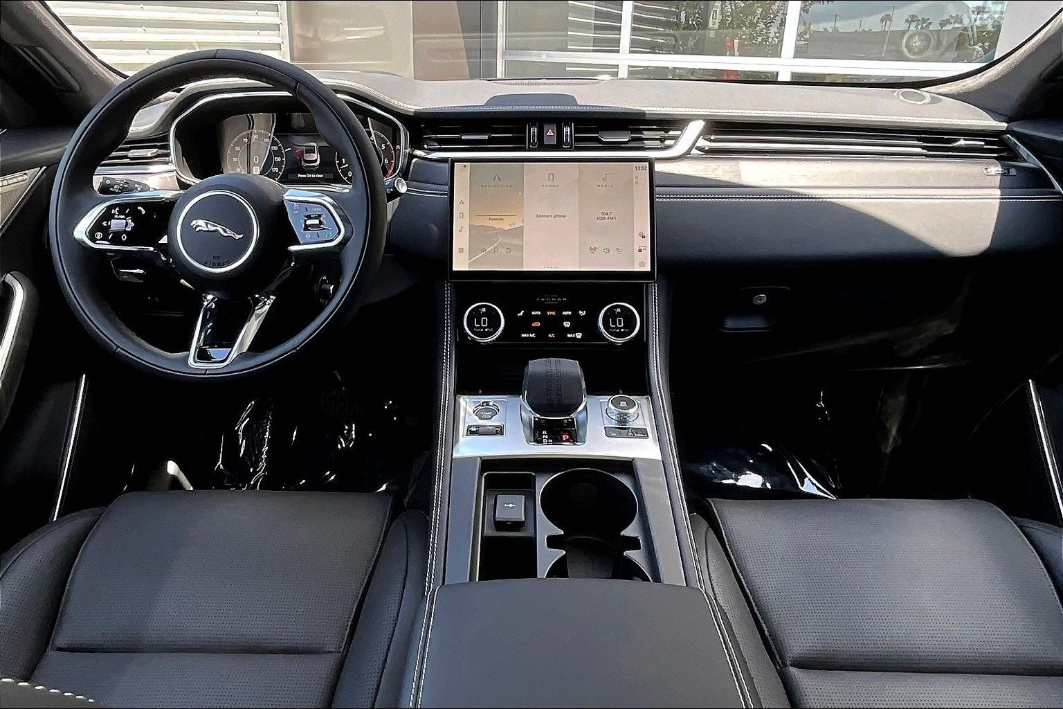 2025 Jaguar F-PACE P400 R-Dynamic S