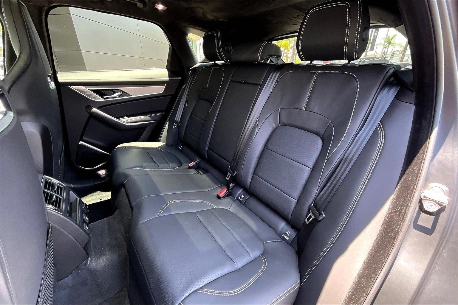 2026 Jaguar F-PACE P400 R-Dynamic S