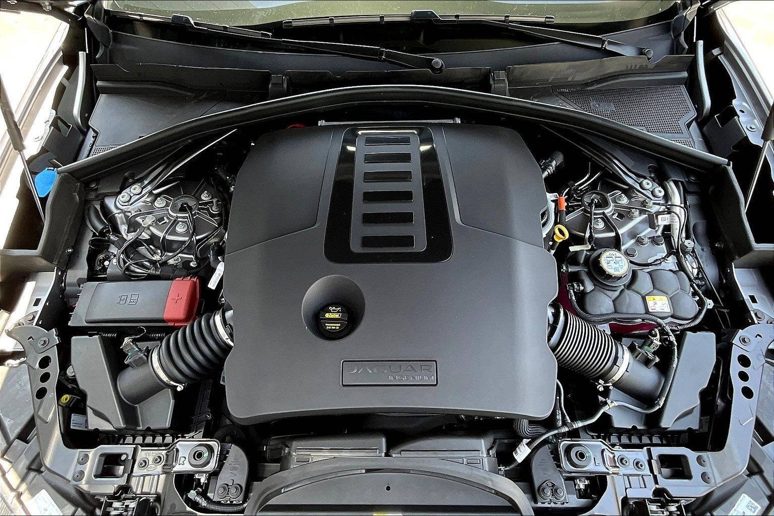 2026 Jaguar F-PACE P400 R-Dynamic S